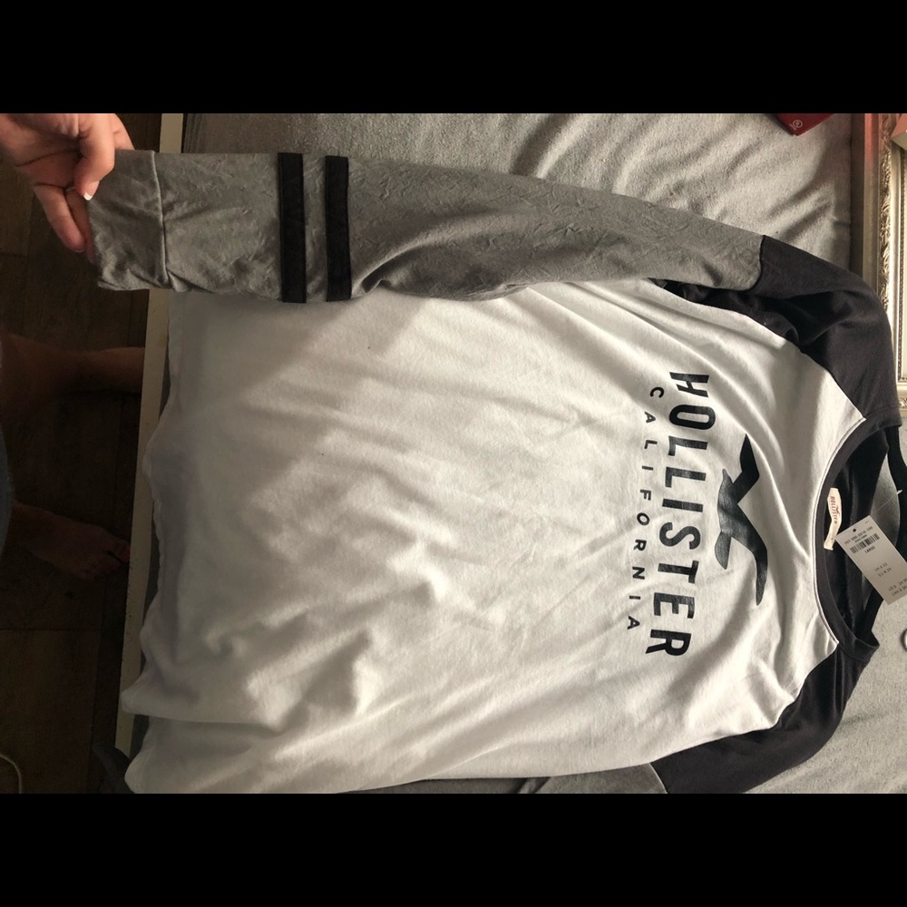Hollister shirt